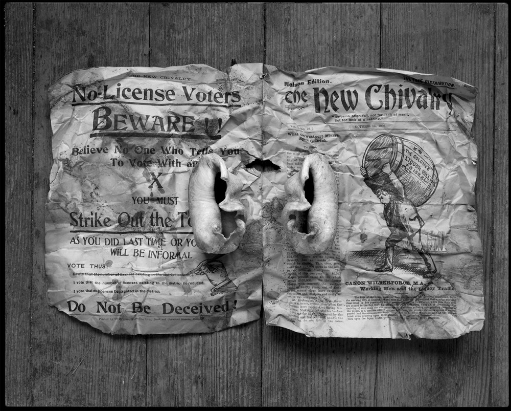 A Lack of hearing | Vincent Chevillon,
A Lack of hearing,
2019
Photograph published in Talweg 6, Pétrole edition (2021).