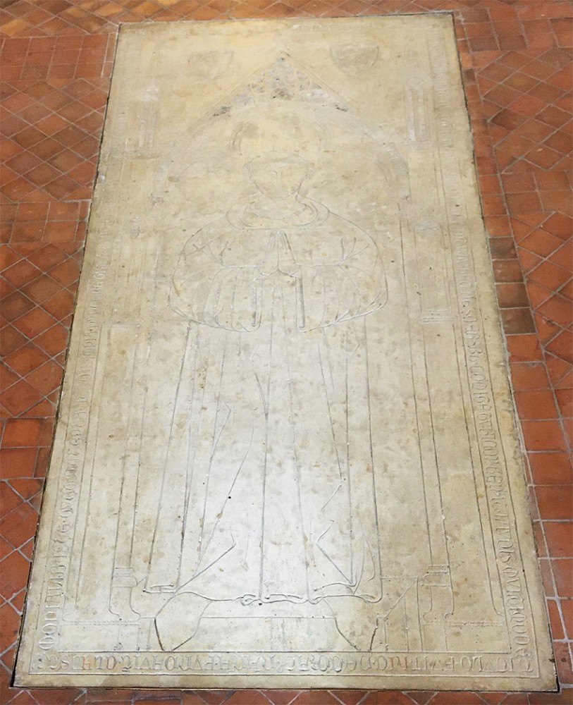 Gisant | Gisant
Chapelle du collège des Bernardins.