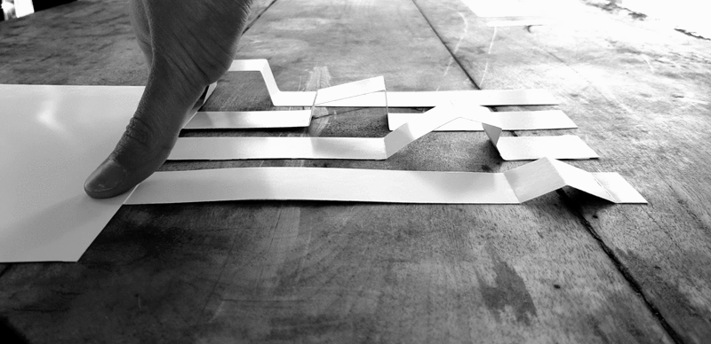 paper experimentation waves biography | ici le travail est le même que pour le procès à la différence, que l'on produit un récit, les époques sont écrasées et les lacunes bouchées