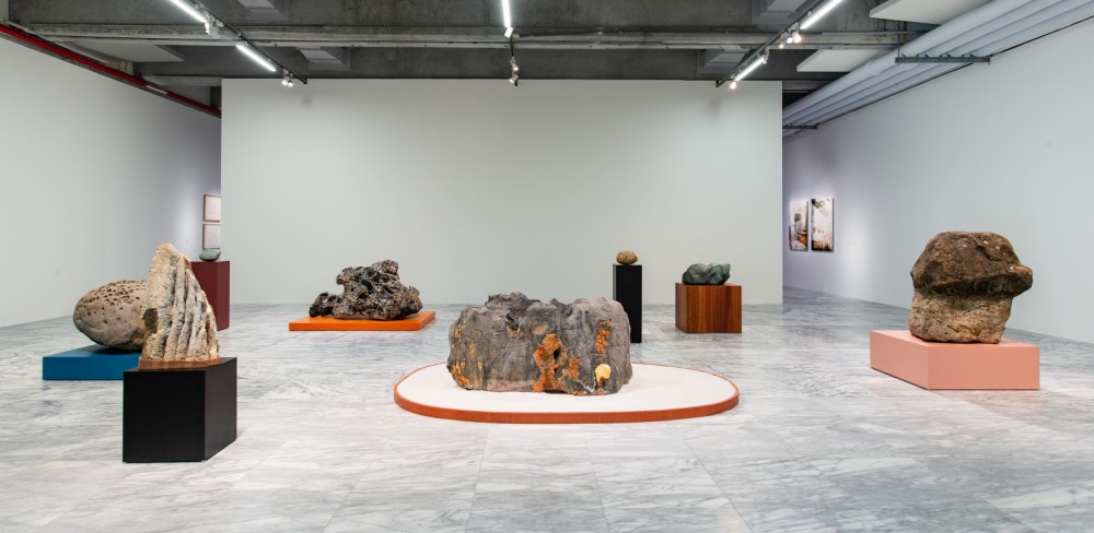 Stone collection | Stone Collection III,
Installation view,
Su-Mei Tse.
Nested at Taipei Fine Arts Museum (TFAM)