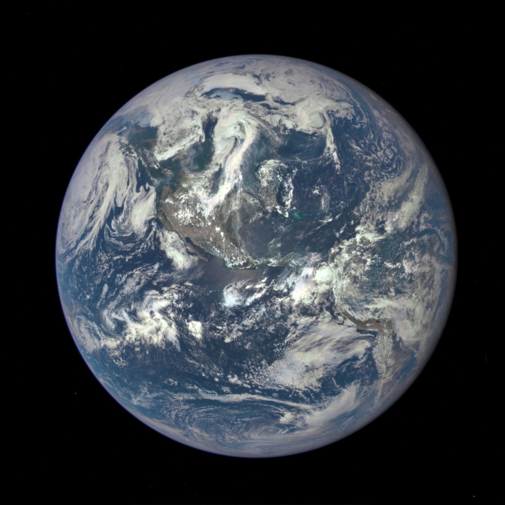 The Blue Marble | &quot;The Blue Marble&quot;, première photographie de la Terre en entier, prise le 7 décembre 1972 par Apollo 17