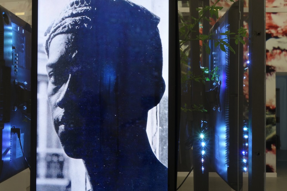 transversal #2 | Inconnu.e pour MEDIUM(S), 2019