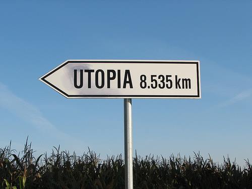 Utopia | Utopia (le titre complet en latin est De optimo rei publicæ statu, deque nova insula Utopia, ou par extension, Libellus vere aureus, nec minus salutaris quam festivus de optimo rei publicæ statu, deque nova insula Utopia) est un ouvrage de Thomas More paru en 1516. Il s'agit d'un livre fondateur de la pensée utopiste, le mot utopie étant lui-même dérivé de son titre. L'ouvrage a connu un succès particulier en France au xviie siècle et au xviiie siècle.
Le titre est construit d’après une racine grecque signifiant « lieu qui n'est nulle part », οὐ τοπος (ou topos) en grec1.
Bien que Thomas More ne fût pas économiste, mais juriste, historien, théologien et homme politique, Utopia, qui n'était pas un traité d'économie, mais plutôt une satire de la société de son temps, fut repris au xixe siècle pour construire des théories économiques.