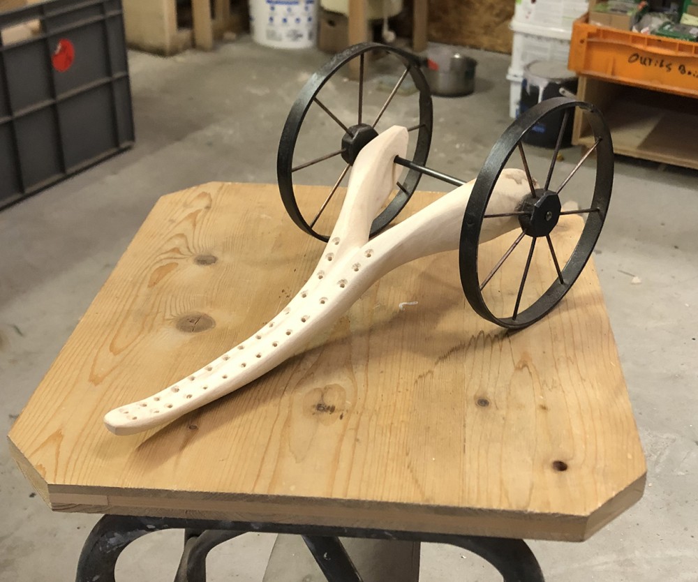 Wagon | Vincent Chevillon
Scrimshaw
Bois, acier
18 x 40 x 21 cm