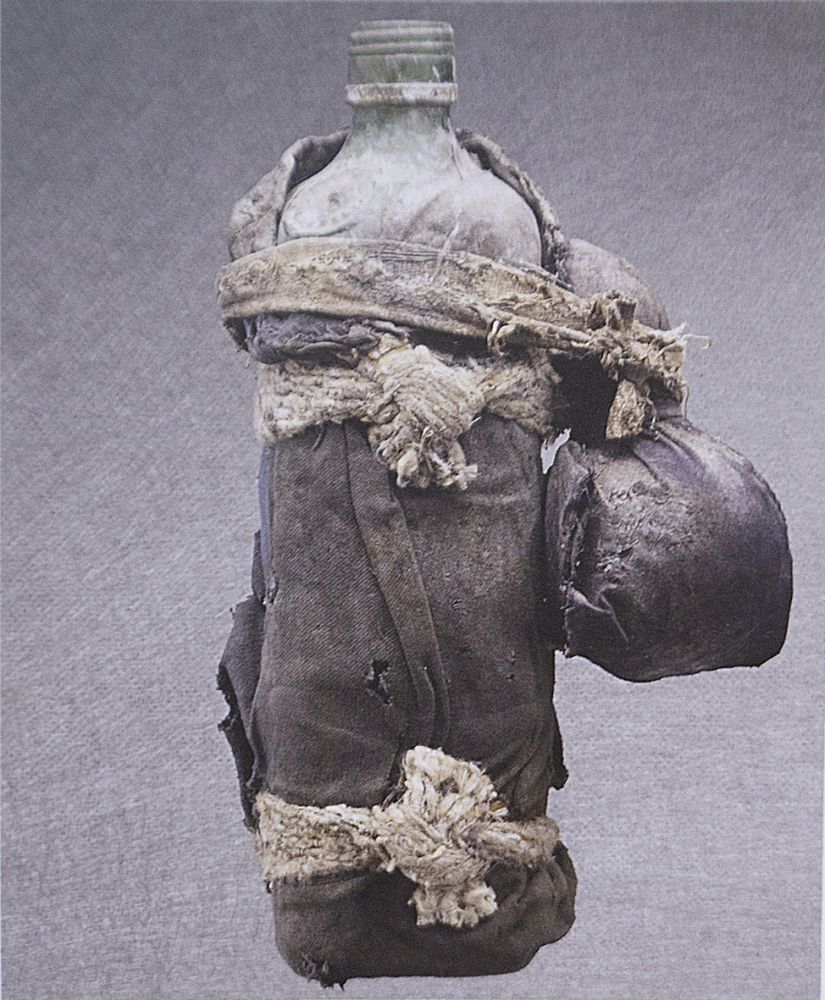 Nkisi | Population Kongo (Congo avant 1930), Nkisi, 17,3 × 9,5 × 6 cm, 1900