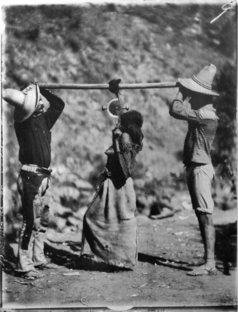 Poid d’une femme | Carl Lumholtz, Sans titre, 1898