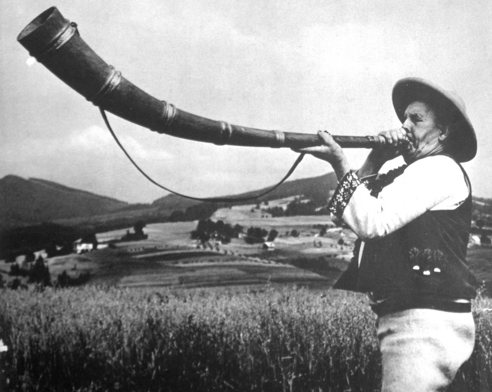 Trompette des bergers polonais | A. Buchner, Les intruments de musique populaires, 1980